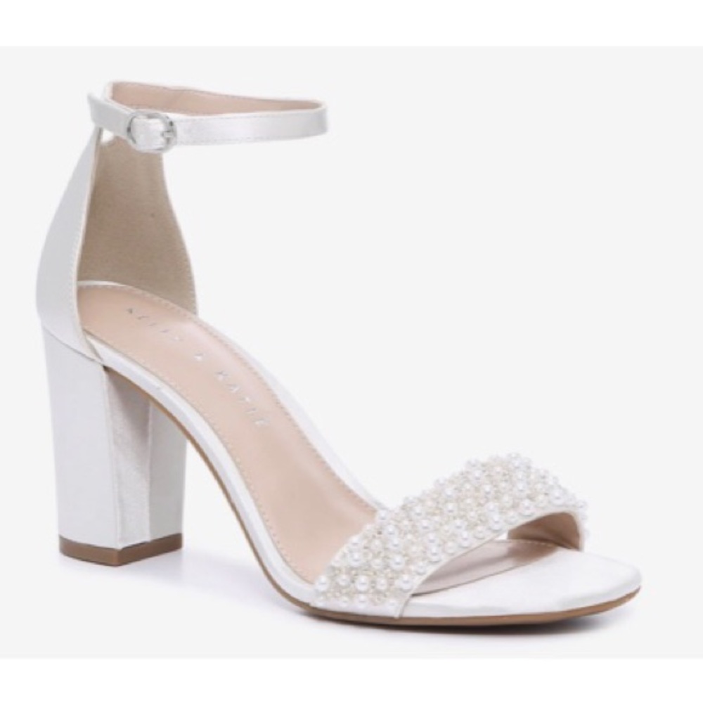 Kelly & Katie Hildie Sandal